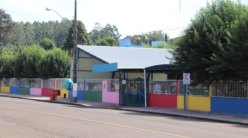 Os pais interessados devem realizar sua inscrição na Creche Professora Gracinha de 25 de outubro a 05 de novembro