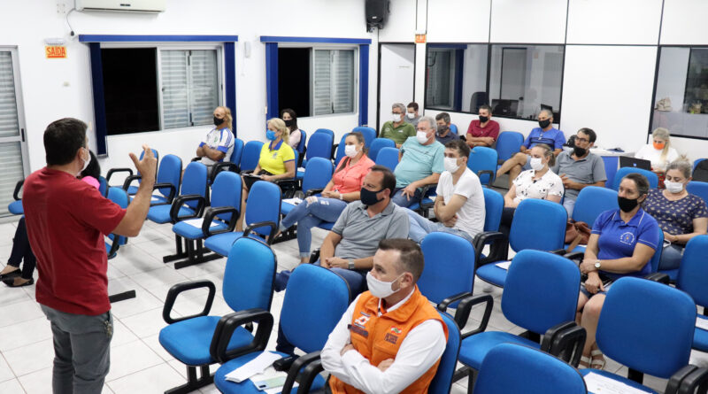 A audiência teve a participação de representantes de diversos setores do município