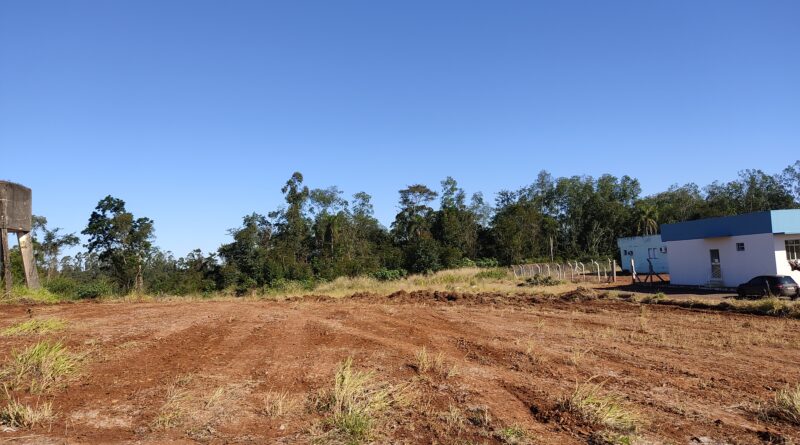 A creche será construída no terreno adquirido pela Prefeitura que fica localizado ao lado do CRAS